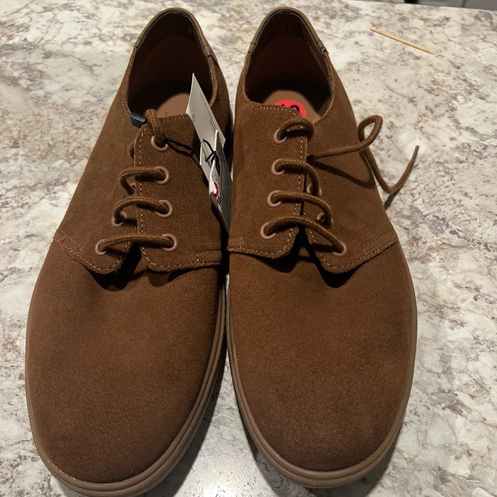 ZARA LEATHER CASUAL SHOE - SIZE 10. New without Box.